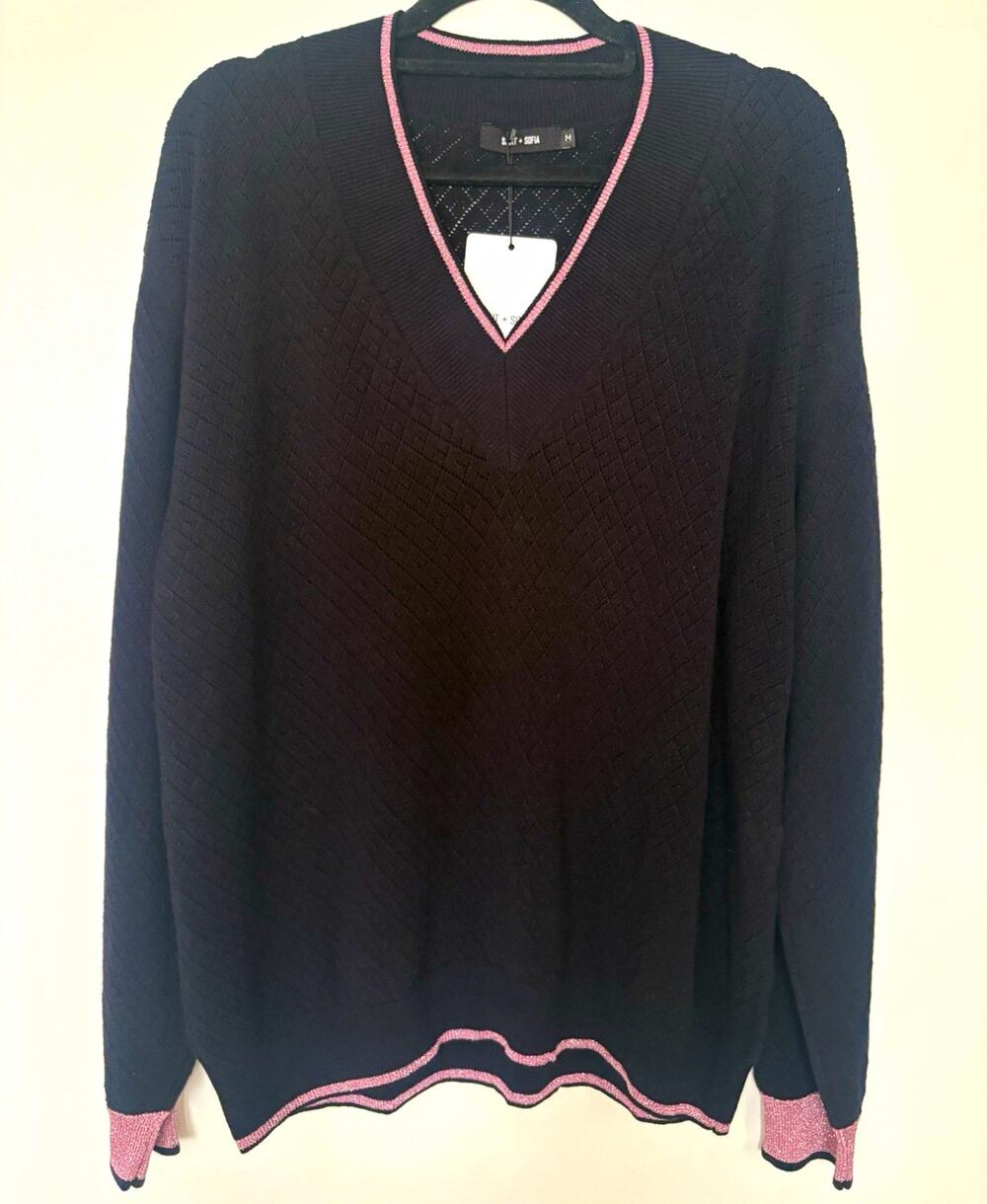 SAINT + SOFIA Diamond Knit V-Neck Pullover Sweater Black/Pink Trim M 1009780